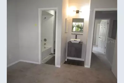13042 Londondary Place, Tampa, FL 33612 - Photo 11