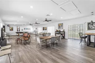 1051 79th Ave N, Saint Petersburg, FL 33702 - Photo 21