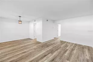 1051 79th Ave N, Saint Petersburg, FL 33702 - Photo 5
