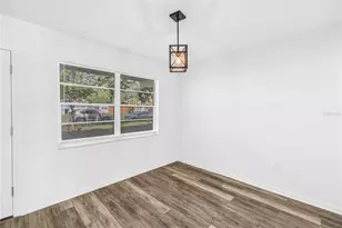 1051 79th Ave N, Saint Petersburg, FL 33702 - Photo 7