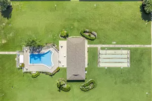 1051 79th Ave N, Saint Petersburg, FL 33702 - Photo 25