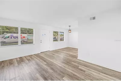 1051 79th Avenue N #105, Saint Petersburg, FL 33702 - Photo 3