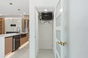 10627 Hatteras Dr SW, Tampa, FL 33615 - Photo 27