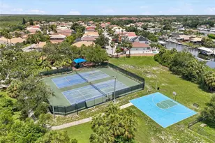 10627 Hatteras Dr SW, Tampa, FL 33615 - Photo 83
