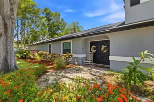 176 Maple Ave, Palm Harbor, FL 34684 - Photo 5