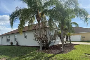 4112 Island Lakes Dr, Winter Haven, FL 33881 - Photo 7