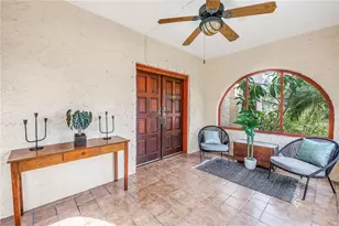 6120 5th Ave S, Saint Petersburg, FL 33707 - Photo 5