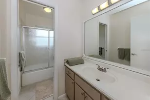 1215 Mango Ave, Venice, FL 34285 - Photo 15