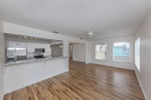 1215 Mango Ave, Venice, FL 34285 - Photo 11