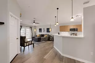 12740 Lake Vista Dr, Gibsonton, FL 33534 - Photo 9