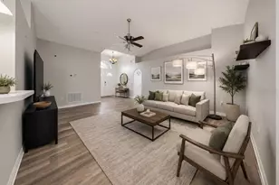 12740 Lake Vista Dr, Gibsonton, FL 33534 - Photo 3