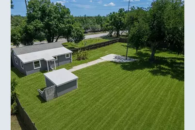 805 E Shell Point Road, Ruskin, FL 33570 - Photo 3