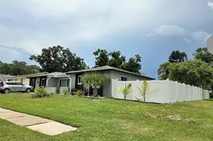 2245 Elizabeth Dr, Brandon, FL 33510 - Photo 3