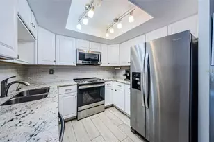 2739 Sherbrooke Ln, Palm Harbor, FL 34684 - Photo 11