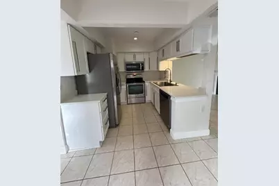 16638 Brigadoon Drive, Tampa, FL 33618 - Photo 9