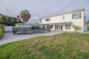 5400 Denver St NE, Saint Petersburg, FL 33703 - Photo 9