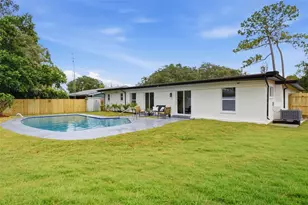 5106 Oakhaven Ln, Tampa, FL 33617 - Photo 37