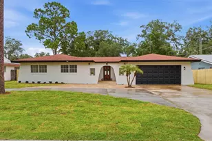 5106 Oakhaven Ln, Tampa, FL 33617 - Photo 1
