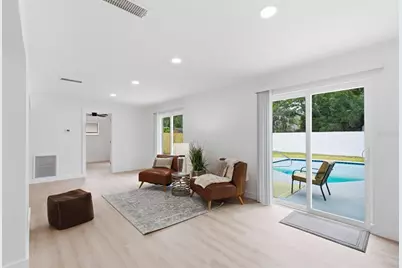 5106 Oakhaven Lane, Tampa, FL 33617 - Photo 17