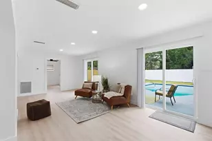 5106 Oakhaven Ln, Tampa, FL 33617 - Photo 17