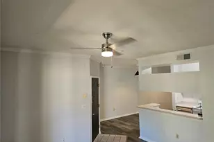 5620 Pinnacle Heights Cir, Tampa, FL 33624 - Photo 7