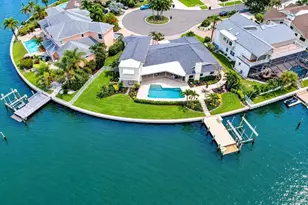 812 Snug Island, Clearwater Beach, FL 33767 - Photo 3