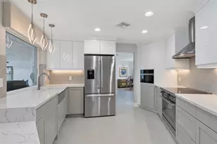 812 Snug Island, Clearwater Beach, FL 33767 - Photo 9
