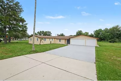 9220 McIntosh Road, Dover, FL 33527 - Photo 1