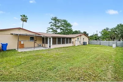 9220 McIntosh Road, Dover, FL 33527 - Photo 15