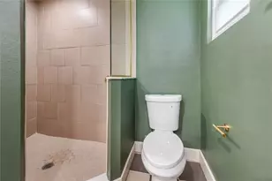 7851 40th Ave N, Saint Petersburg, FL 33709 - Photo 21