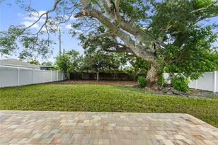 7851 40th Ave N, Saint Petersburg, FL 33709 - Photo 37