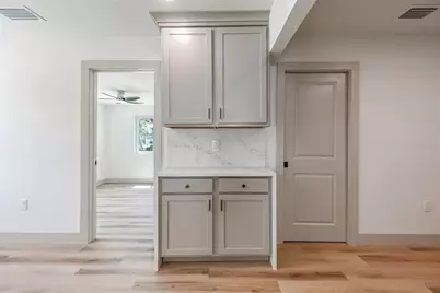 7851 40th Ave N, Saint Petersburg, FL 33709 - Photo 25