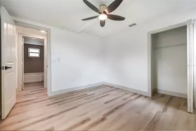 7851 40th Ave N, Saint Petersburg, FL 33709 - Photo 29