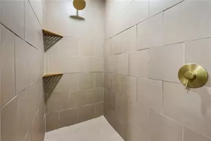 7851 40th Ave N, Saint Petersburg, FL 33709 - Photo 21
