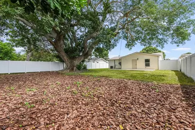 7851 40th Ave N, Saint Petersburg, FL 33709 - Photo 33