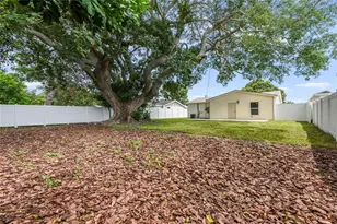 7851 40th Ave N, Saint Petersburg, FL 33709 - Photo 33