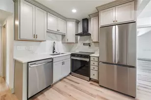 7851 40th Ave N, Saint Petersburg, FL 33709 - Photo 13