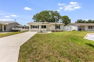 7851 40th Ave N, Saint Petersburg, FL 33709 - Photo 3