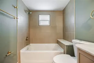 7851 40th Ave N, Saint Petersburg, FL 33709 - Photo 27