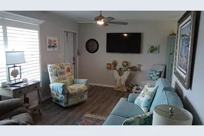 7868 40th Avenue N #7868, Saint Petersburg, FL 33709 - Photo 9