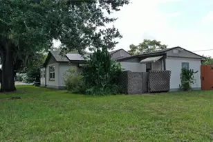 5651 6th St, Zephyrhills, FL 33542 - Photo 23