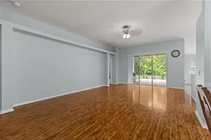 31511 Wrencrest Dr, Wesley Chapel, FL 33543 - Photo 23