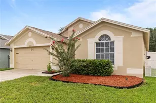 31511 Wrencrest Dr, Wesley Chapel, FL 33543 - Photo 3