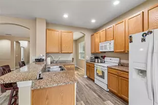 211 Fairmont Dr, Spring Hill, FL 34609 - Photo 9