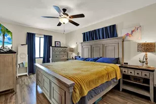 1907 53rd St S, Gulfport, FL 33707 - Photo 11