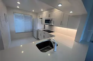 6268 Palma Del Mar Blvd S, Saint Petersburg, FL 33715 - Photo 11