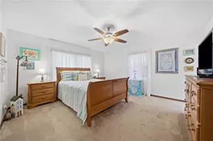 3704 Thonotosassa Rd, Plant City, FL 33565 - Photo 15