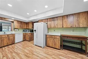 3704 Thonotosassa Rd, Plant City, FL 33565 - Photo 23