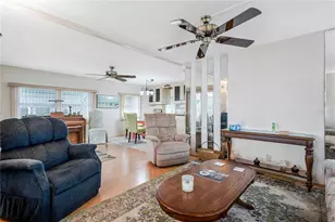 3324 W Tiki Dr, Holiday, FL 34691 - Photo 5