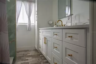 6613 Blue Heron Dr S, Saint Petersburg, FL 33707 - Photo 27